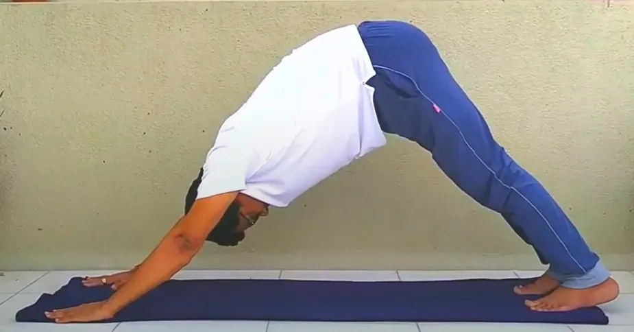 Adho_Mukh_Swanasana